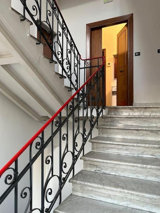 Casa Del Ferroviere B&B Sulmona Bagian luar foto
