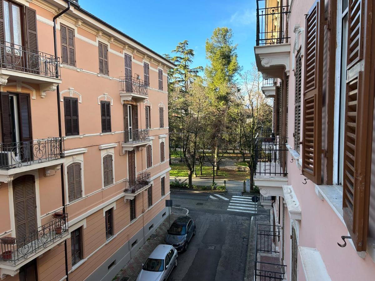 Casa Del Ferroviere B&B Sulmona Bagian luar foto